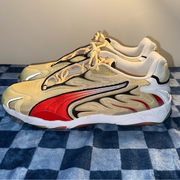 Puma Sneakers in Red and Tan - Picture 6 of 7